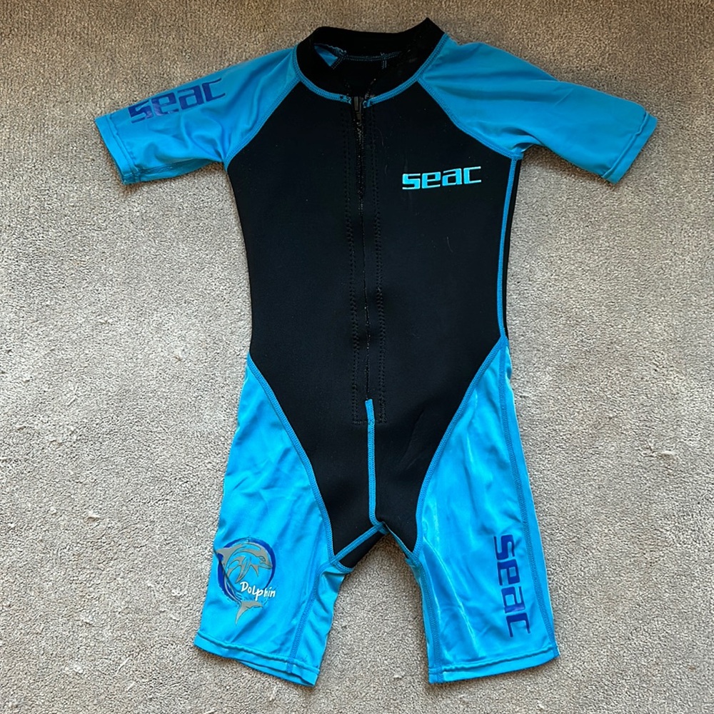 Seac Dolphin wetsuit, size 7 years, good pre-loved condition